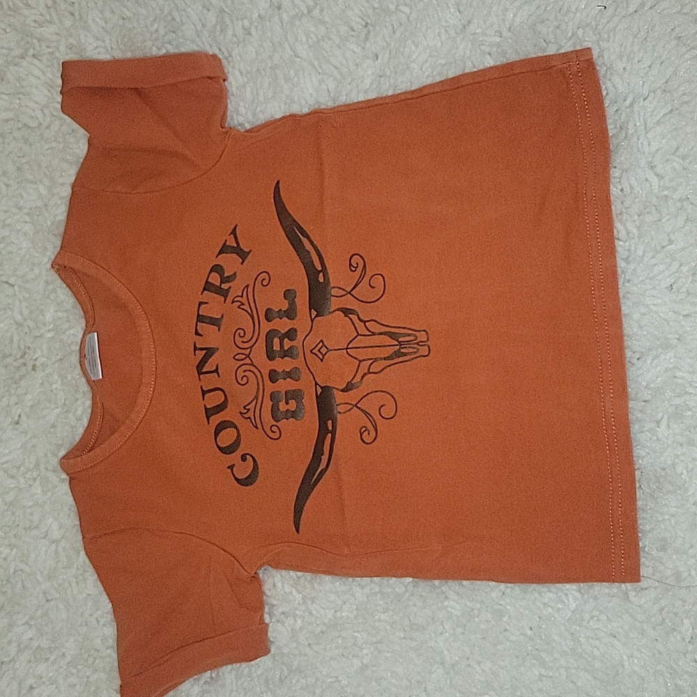 Girls "COUNTRY GIRL" tee. Burnt orange color.